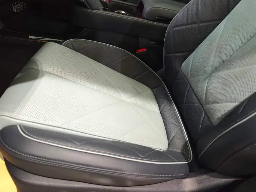 2023 FangChengBao Bao 5 1.5T 194HP L4 E-CVT PHEV 31.8KWH,autocango,china used car exporter,china ev exporter,chinese used car exporter,chinese used ev exporter