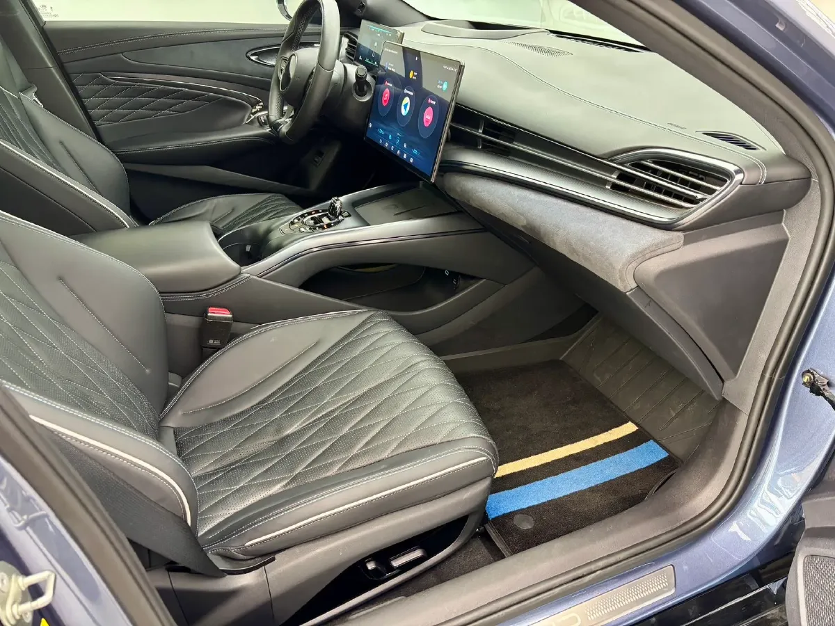 2022 AITO AITO M5 Range Extended 125HP REEV 40KWH,autocango,china used car exporter,china ev exporter,chinese used car exporter,chinese used ev exporter