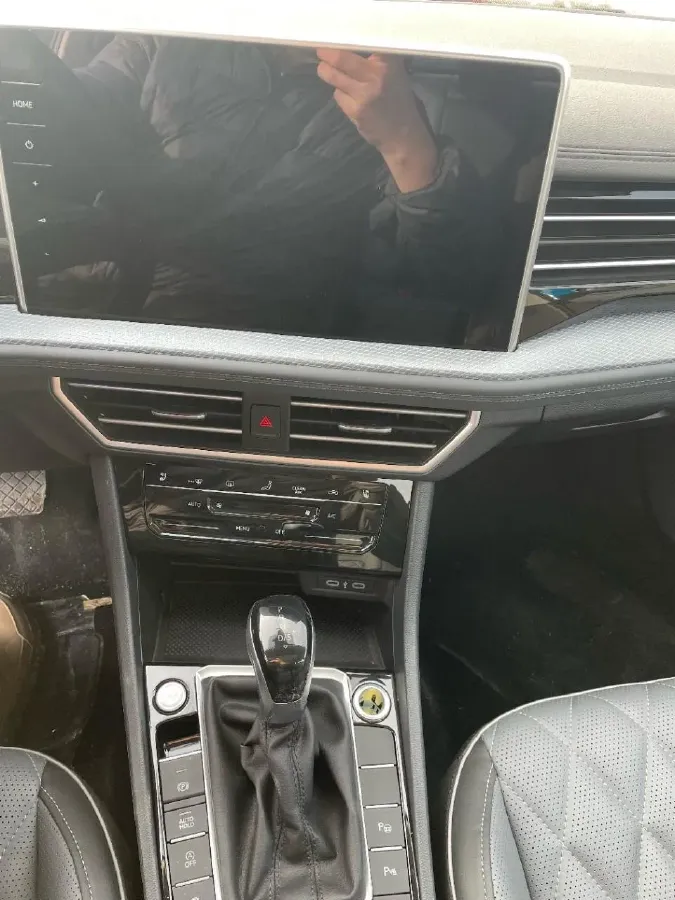 2023 Volkswagen Sagitar 1.5T 160HP L4 7DCT,autocango,china used car exporter,china ev exporter,chinese used car exporter,chinese used ev exporter