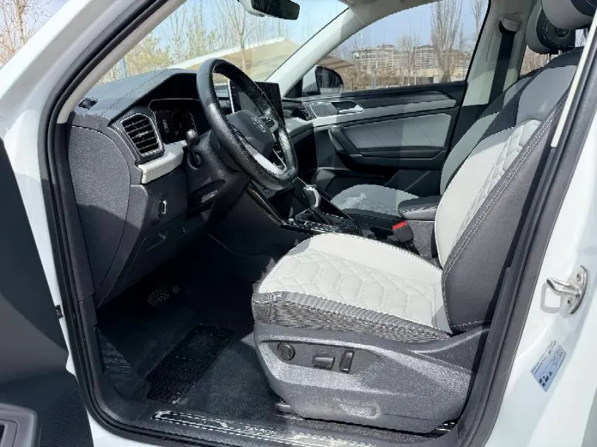 2024 Volkswagen Tayron 2.0T 186HP L4 7DCT,autocango,china used car exporter,china ev exporter,chinese used car exporter,chinese used ev exporter