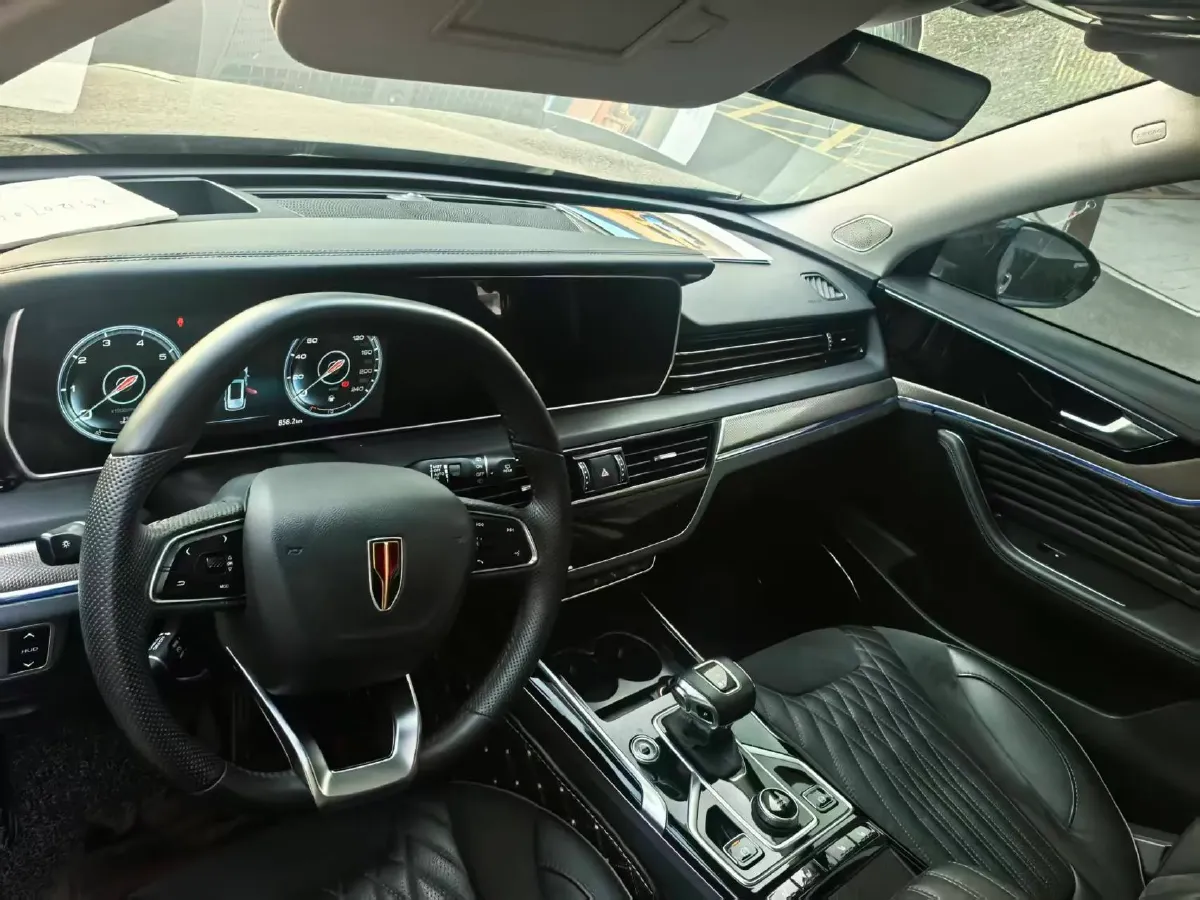 2022 HongQi HS5 2.0T 224HP L4 6AT,autocango,china used car exporter,china ev exporter,chinese used car exporter,chinese used ev exporter