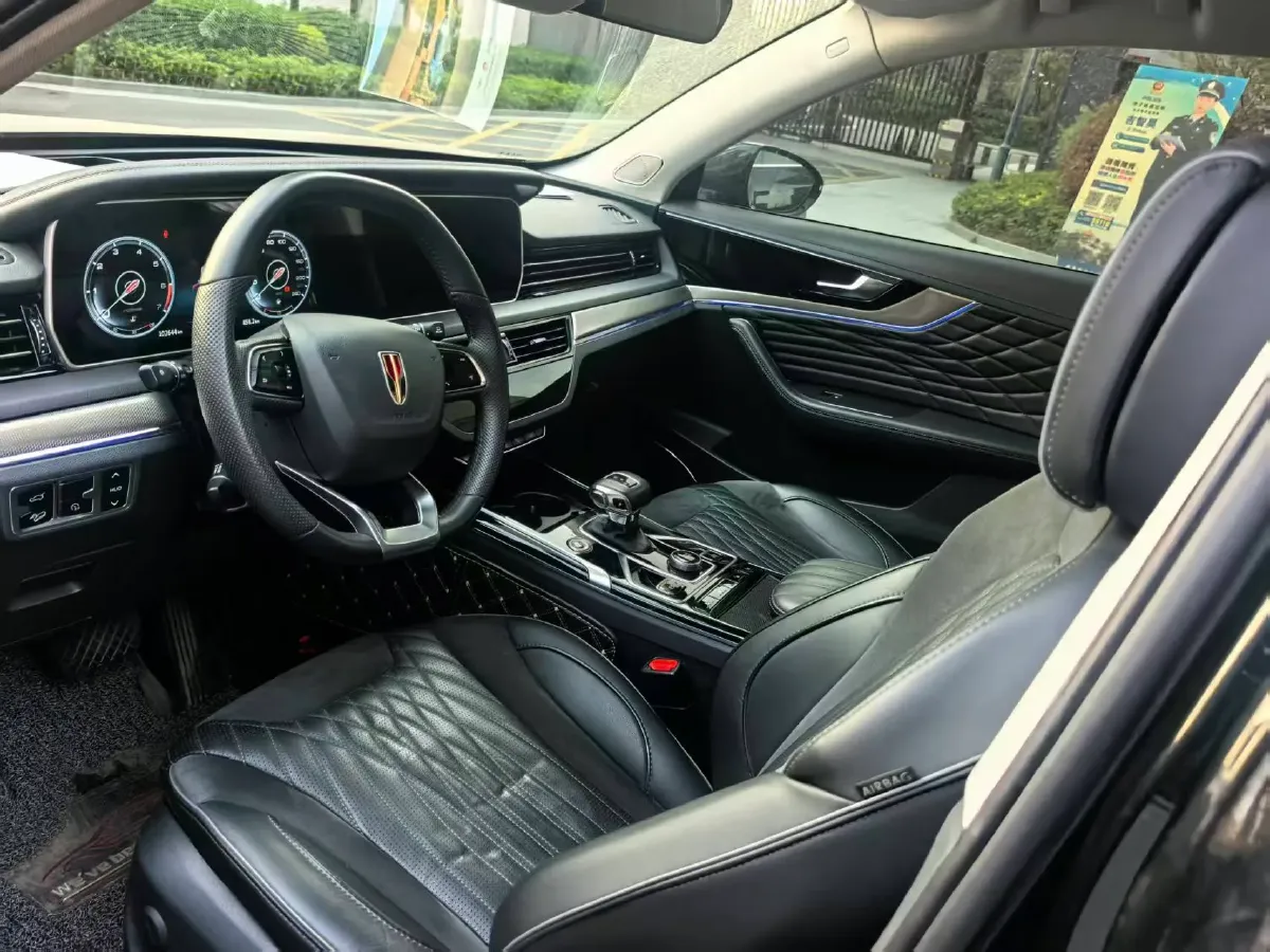 2022 HongQi HS5 2.0T 224HP L4 6AT,autocango,china used car exporter,china ev exporter,chinese used car exporter,chinese used ev exporter