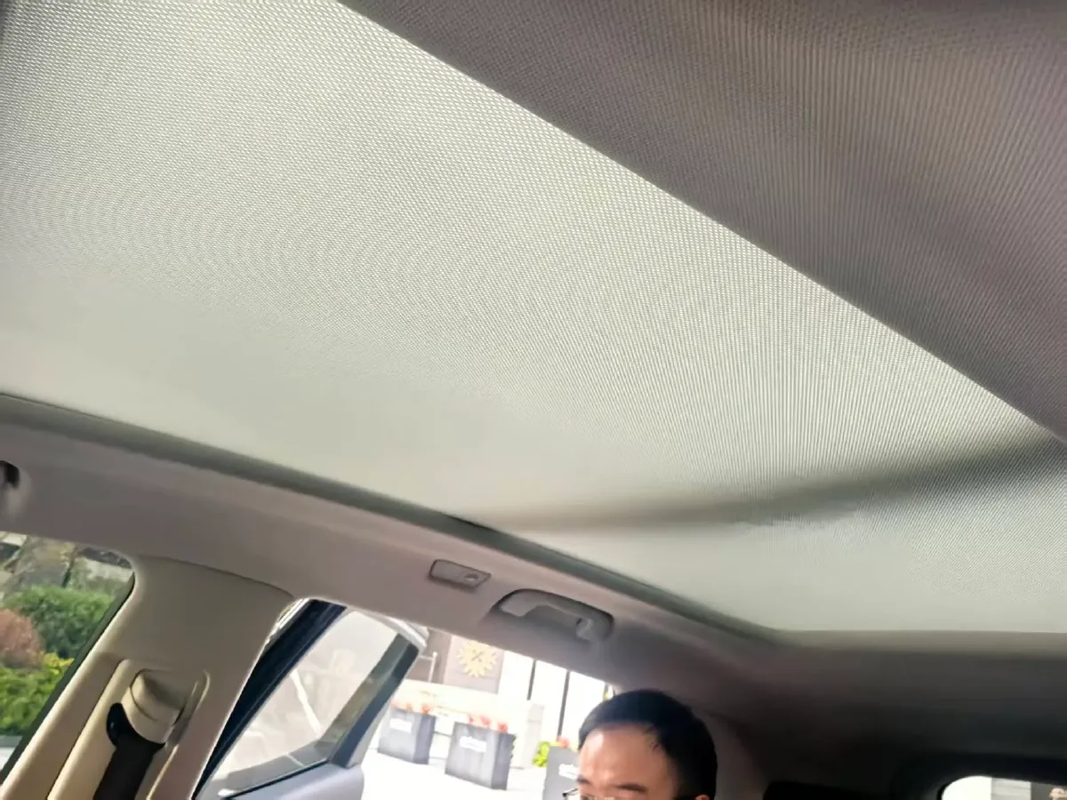 2022 HongQi HS5 2.0T 224HP L4 6AT,autocango,china used car exporter,china ev exporter,chinese used car exporter,chinese used ev exporter