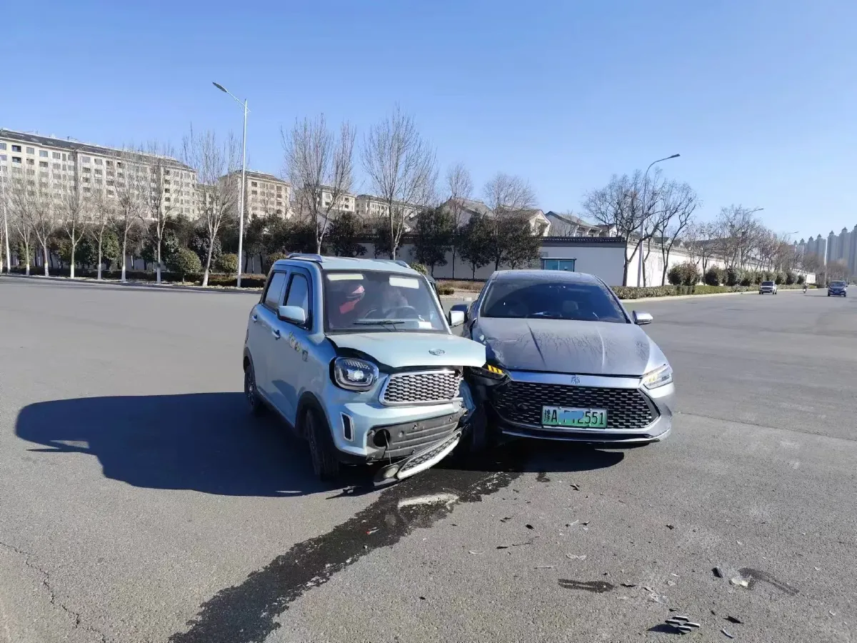 2023 BYD Qin Plus 1.5L 110HP L4 E-CVT PHEV 18.32KWH,autocango,china used car exporter,china ev exporter,chinese used car exporter,chinese used ev exporter