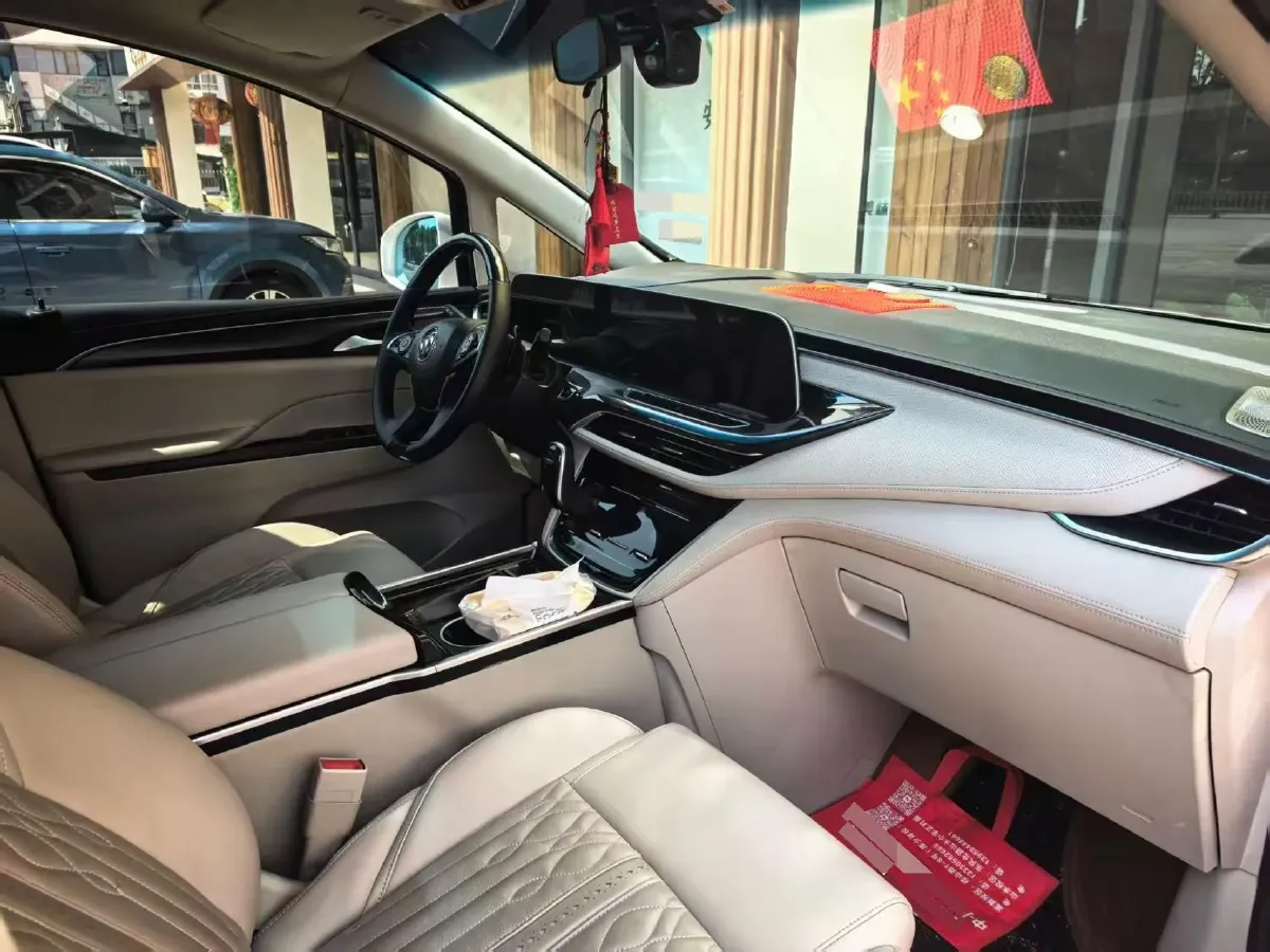 2021 Buick GL8 2.0T 237HP L4 9AT,autocango,china used car exporter,china ev exporter,chinese used car exporter,chinese used ev exporter