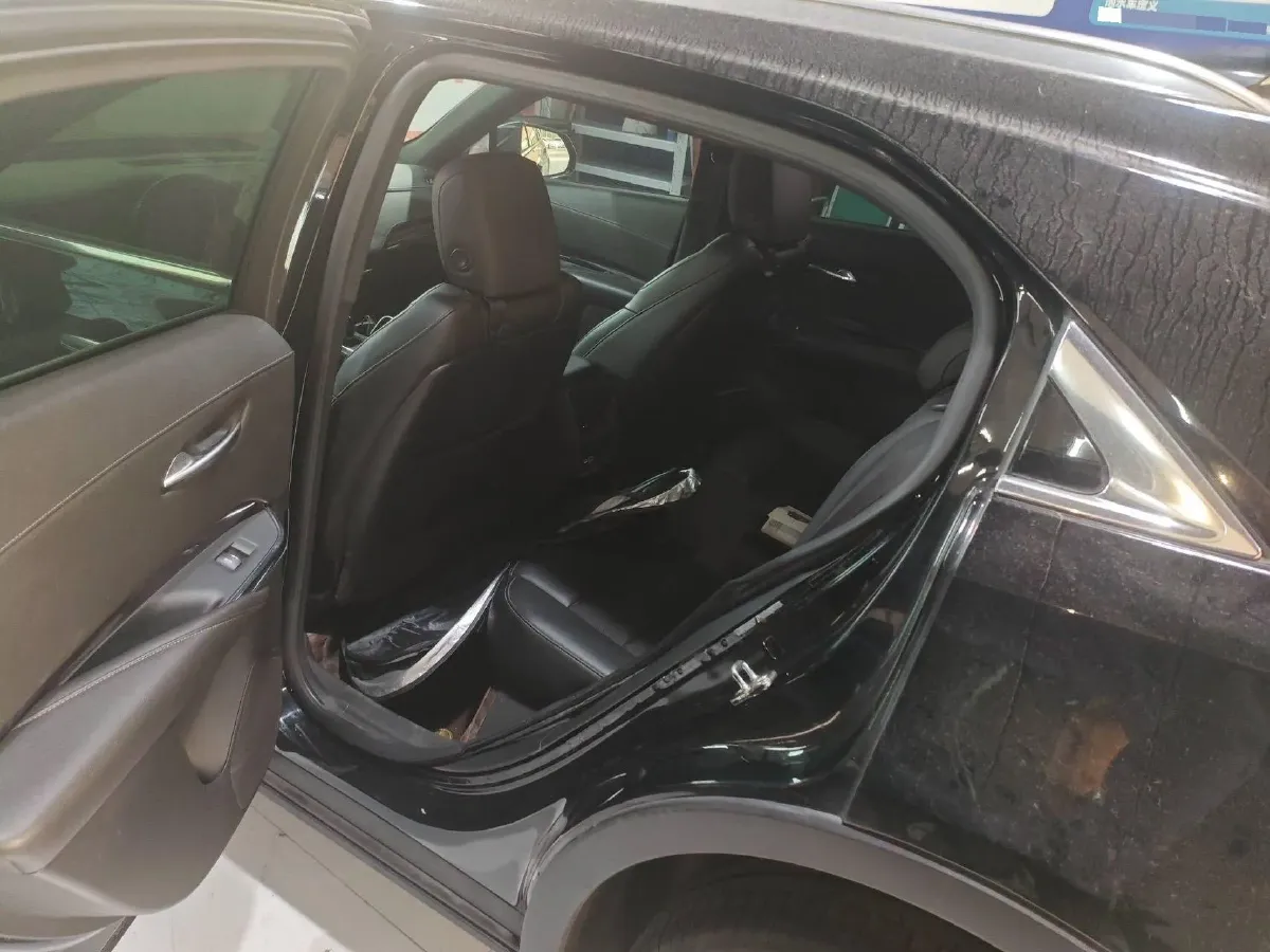 2021 Cadillac XT4 2.0T 237HP L4 9AT,autocango,china used car exporter,china ev exporter,chinese used car exporter,chinese used ev exporter