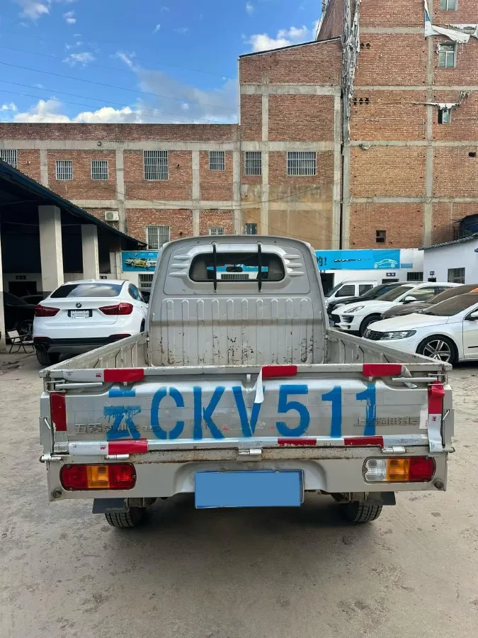2023 WuLing RongGuang Mini Truck 1.5L 102HP L4 5MT,autocango,china used car exporter,china ev exporter,chinese used car exporter,chinese used ev exporter