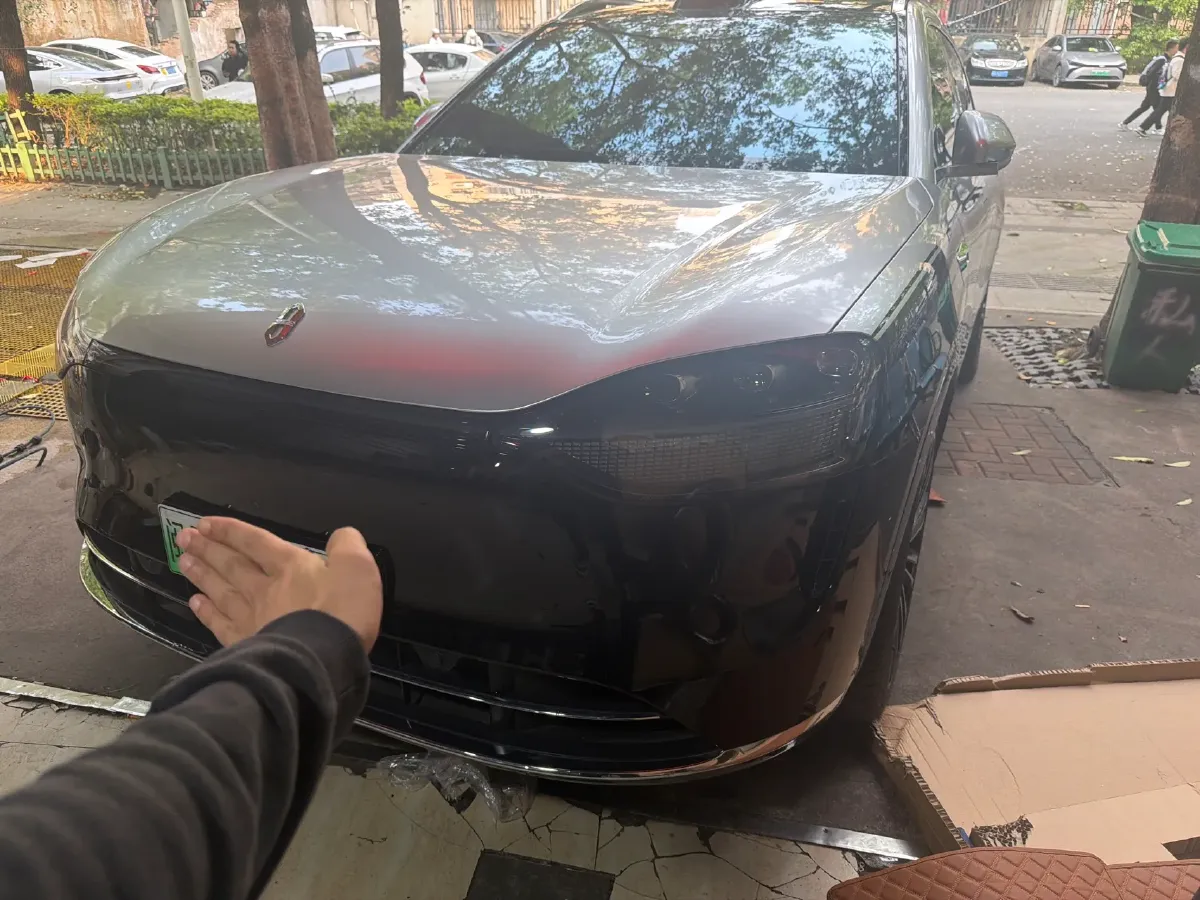 2024 AITO AITO M9 1.5T 152HP L4 REEV 42KWH,autocango,china used car exporter,china ev exporter,chinese used car exporter,chinese used ev exporter