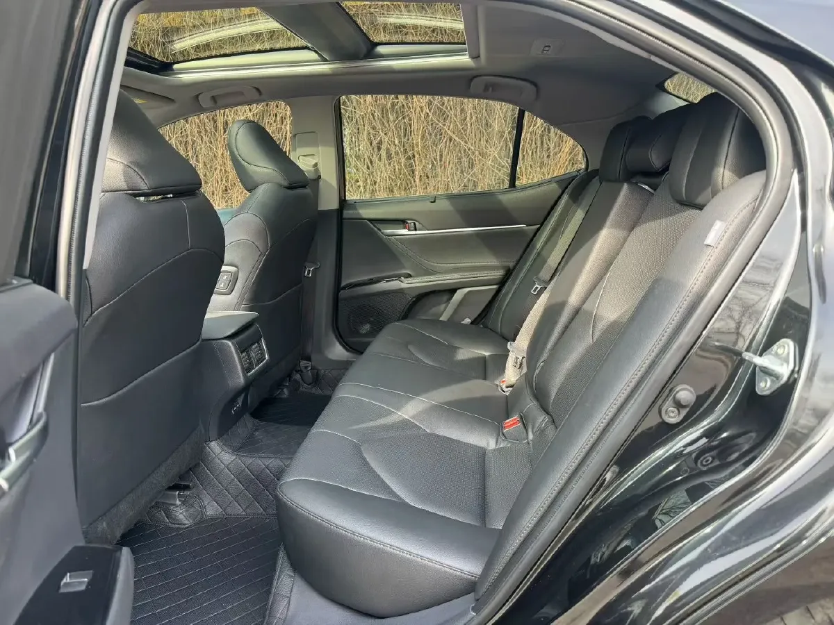 2023 Toyota Camry 2.5L 207HP L4 8AT,autocango,china used car exporter,china ev exporter,chinese used car exporter,chinese used ev exporter