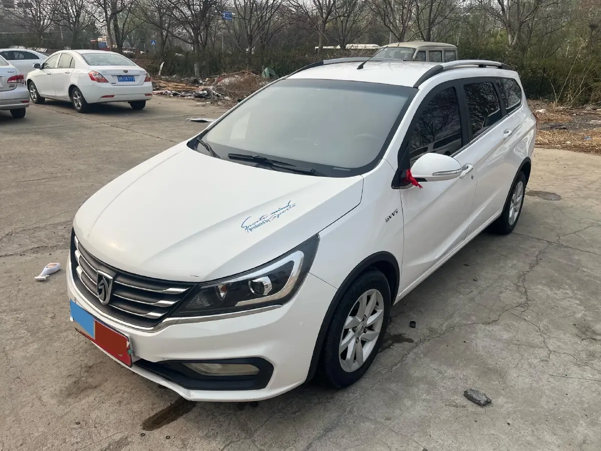 2017 BaoJun 310W 1.5L 112HP L4 6MT,autocango,china used car exporter,china ev exporter,chinese used car exporter,chinese used ev exporter
