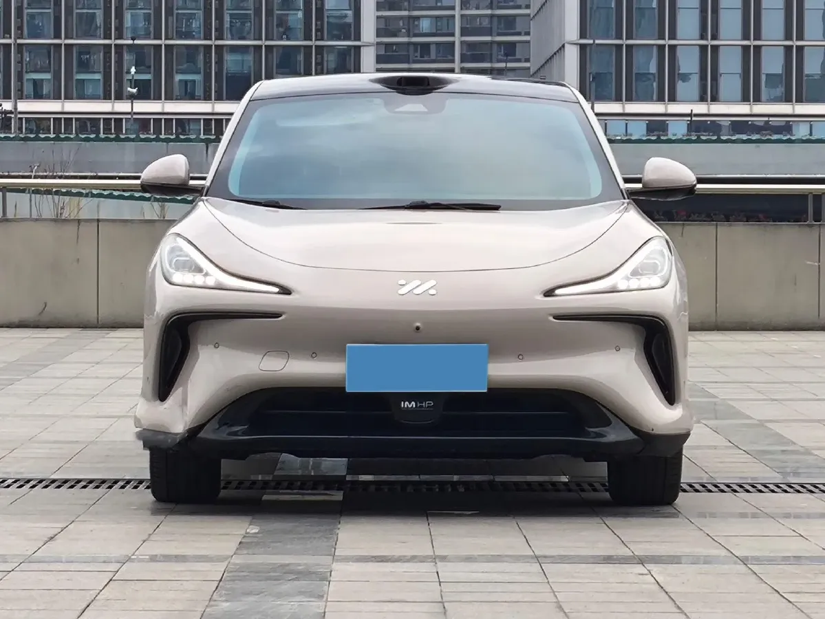 2023 IM LS6 BEV 100KWH,autocango,china used car exporter,china ev exporter,chinese used car exporter,chinese used ev exporter