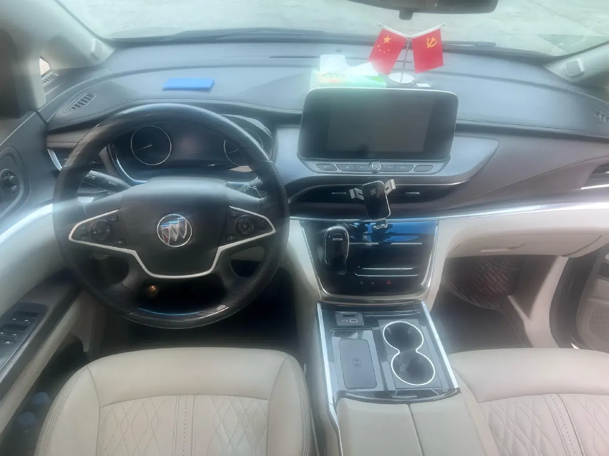 2022 Buick GL8 2.0T 237HP L4 9AT,autocango,china used car exporter,china ev exporter,chinese used car exporter,chinese used ev exporter