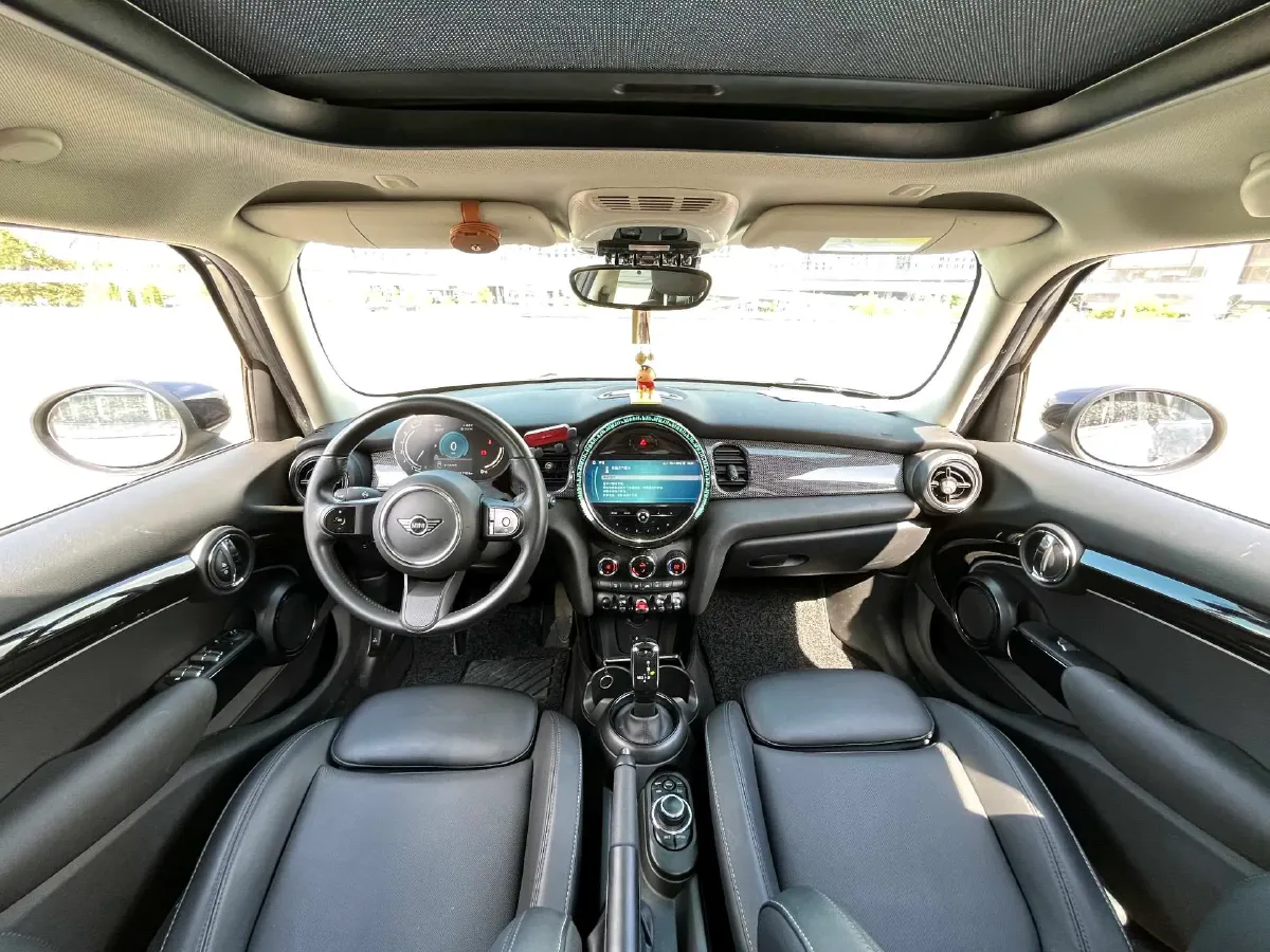 2021 MINI MINI 1.5T 136HP L3 7DCT,autocango,china used car exporter,china ev exporter,chinese used car exporter,chinese used ev exporter