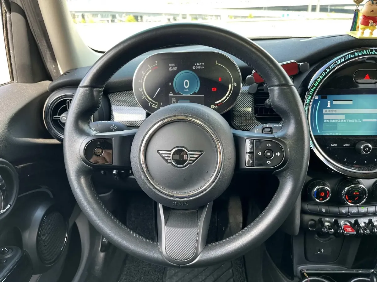 2021 MINI MINI 1.5T 136HP L3 7DCT,autocango,china used car exporter,china ev exporter,chinese used car exporter,chinese used ev exporter