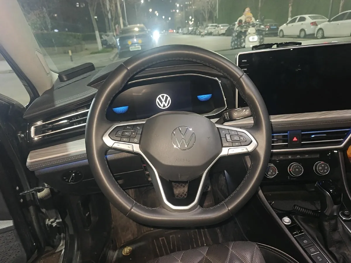 2023 Volkswagen Sagitar 1.5T 160HP L4 7DCT,autocango,china used car exporter,china ev exporter,chinese used car exporter,chinese used ev exporter