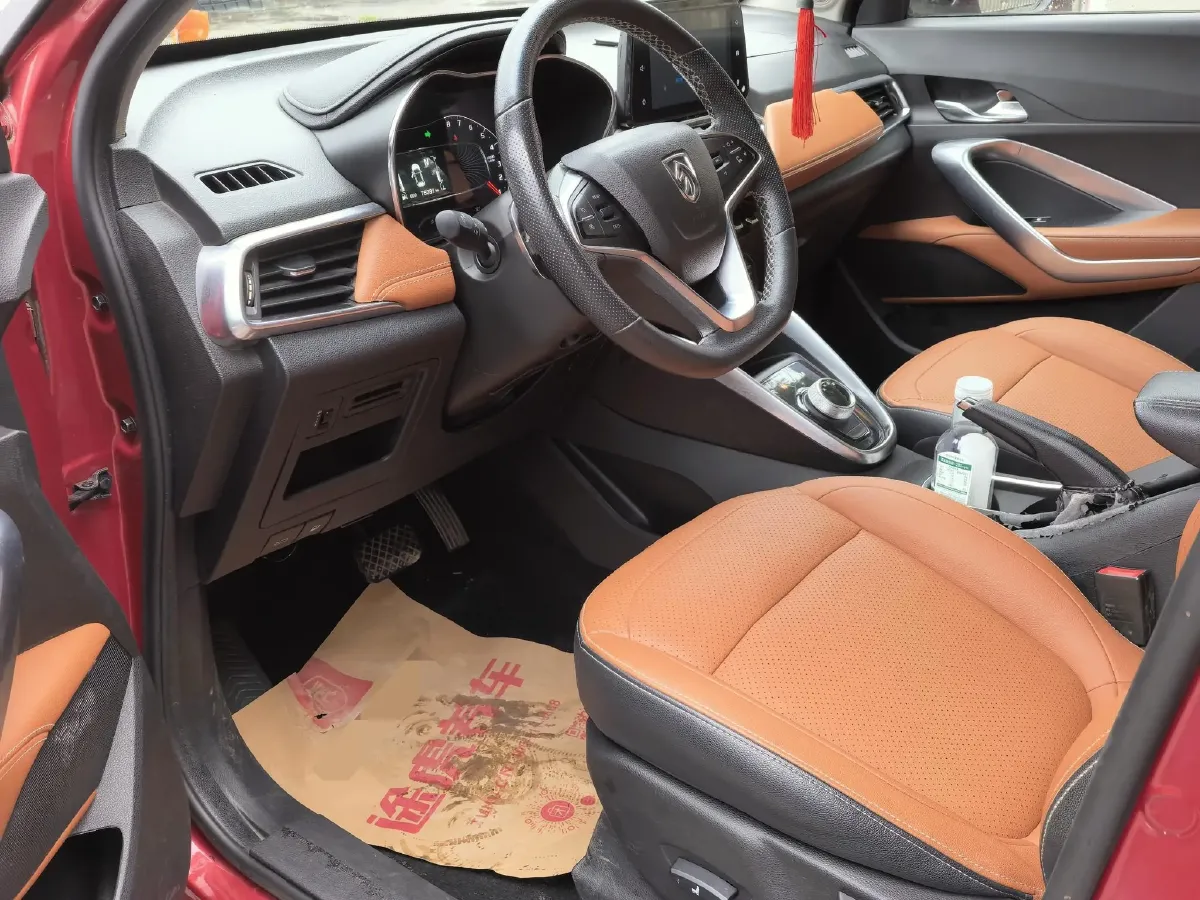 2017 HaiMa S5 Young Edition 1.6L 122HP L4 5MT,autocango,china used car exporter,china ev exporter,chinese used car exporter,chinese used ev exporter