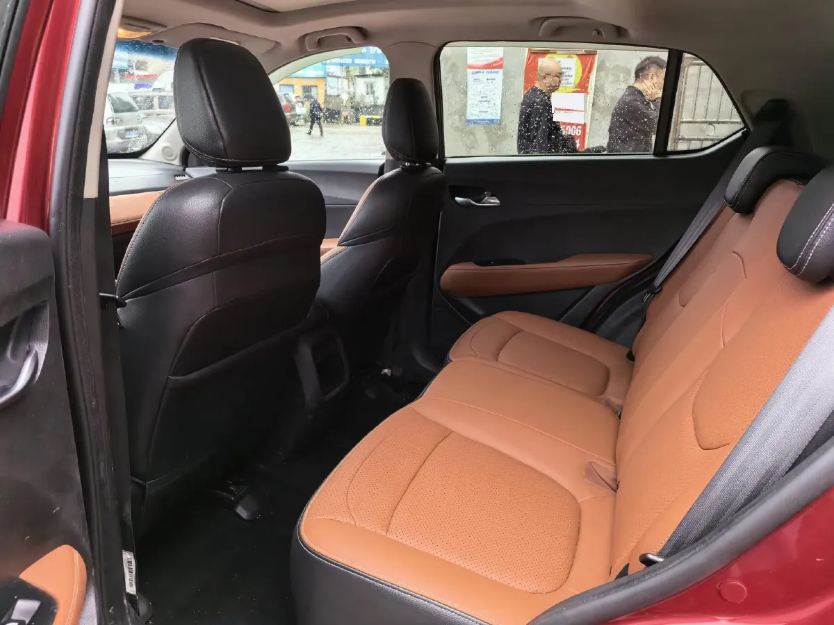 2017 HaiMa S5 Young Edition 1.6L 122HP L4 5MT,autocango,china used car exporter,china ev exporter,chinese used car exporter,chinese used ev exporter