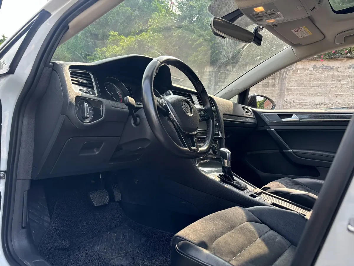 2018 Volkswagen Golf 1.4T 131HP L4 7DCT,autocango,china used car exporter,china ev exporter,chinese used car exporter,chinese used ev exporter