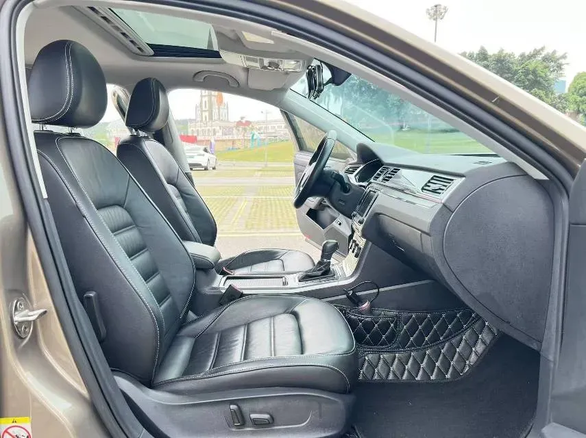 2017 Volkswagen Passat 1.8T 180HP L4 7DCT,autocango,china used car exporter,china ev exporter,chinese used car exporter,chinese used ev exporter