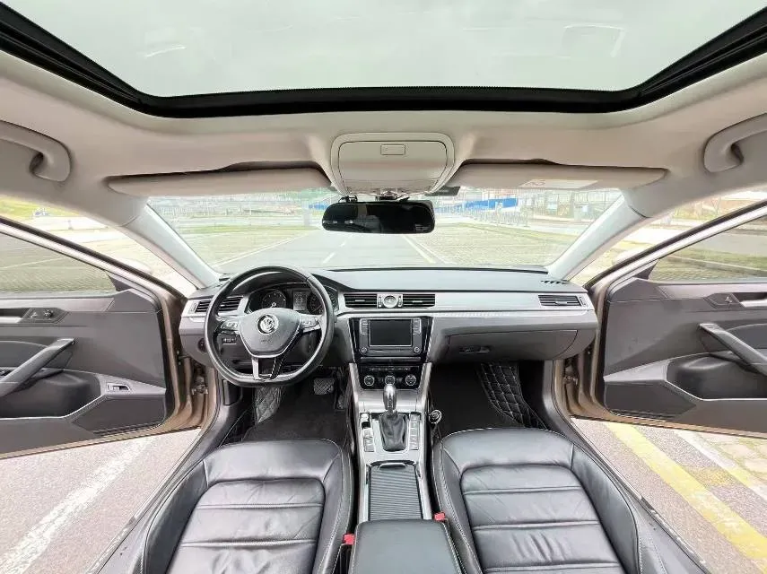2017 Volkswagen Passat 1.8T 180HP L4 7DCT,autocango,china used car exporter,china ev exporter,chinese used car exporter,chinese used ev exporter
