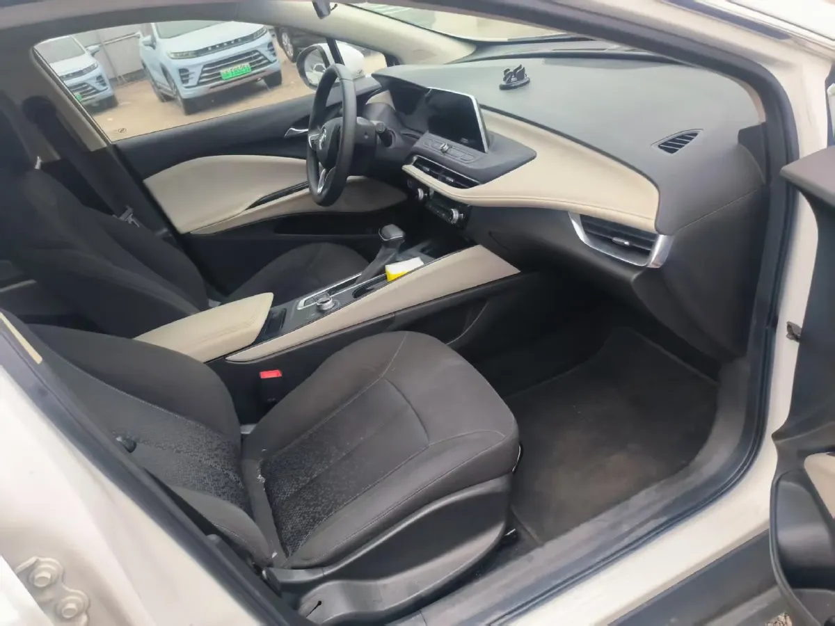 2022 Buick Velite 6 1.5L 102HP L4 E-CVT PHEV 9.5KWH,autocango,china used car exporter,china ev exporter,chinese used car exporter,chinese used ev exporter