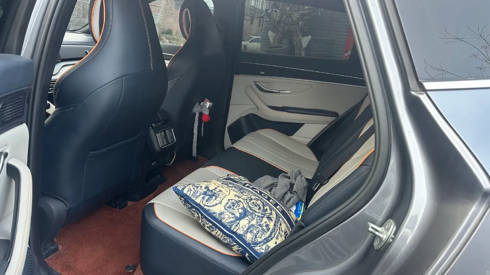 2021 Geely JiaJi 1.5T 177HP L3 7DCT PHEV 11.3KWH,autocango,china used car exporter,china ev exporter,chinese used car exporter,chinese used ev exporter