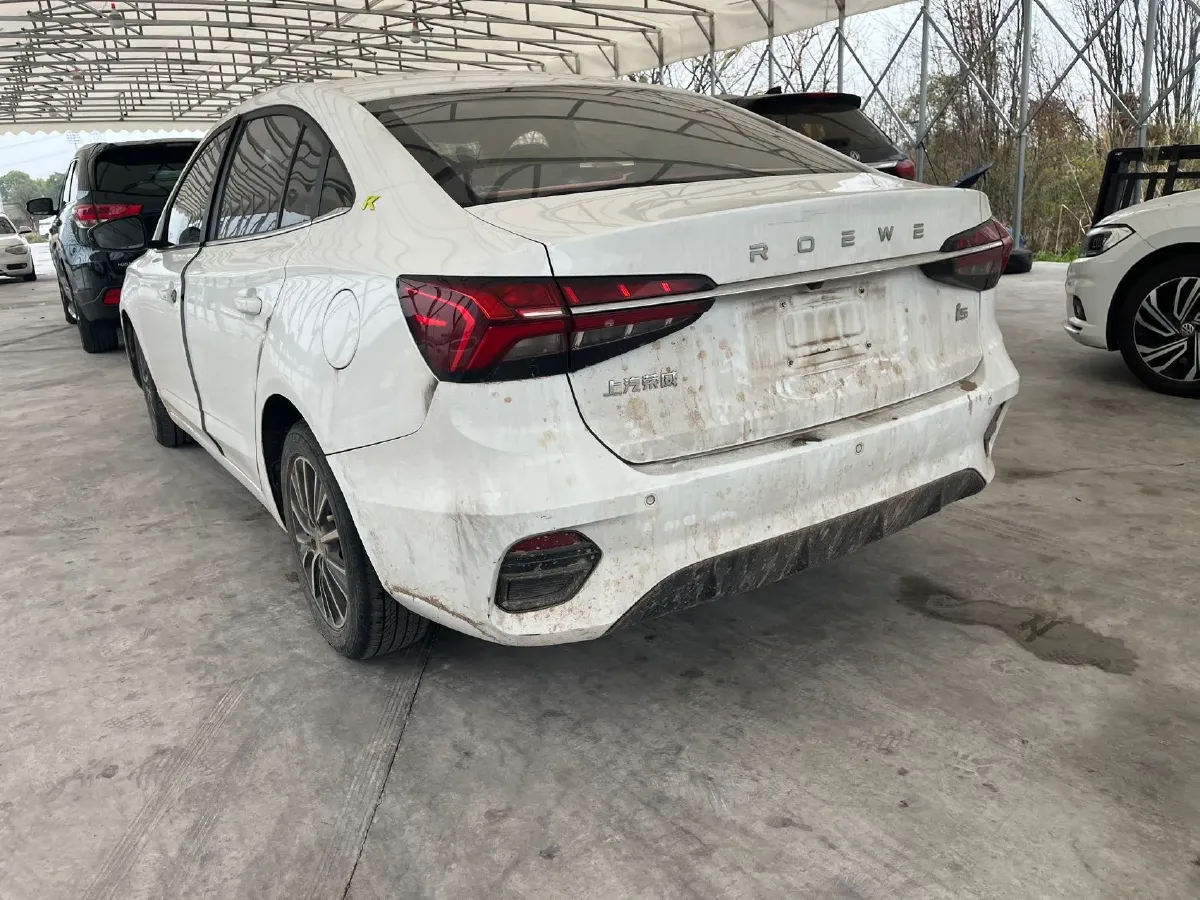 2021 Roewe i5 1.5L 120HP L4 5MT,autocango,china used car exporter,china ev exporter,chinese used car exporter,chinese used ev exporter