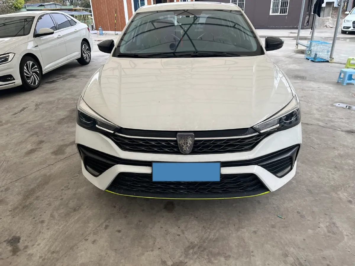 2021 Roewe i5 1.5L 120HP L4 5MT,autocango,china used car exporter,china ev exporter,chinese used car exporter,chinese used ev exporter