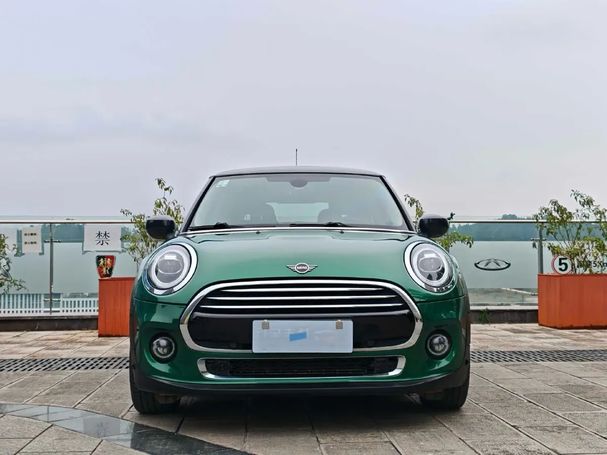 2020 MINI MINI 1.5T 136HP L3 7DCT,autocango,china used car exporter,china ev exporter,chinese used car exporter,chinese used ev exporter