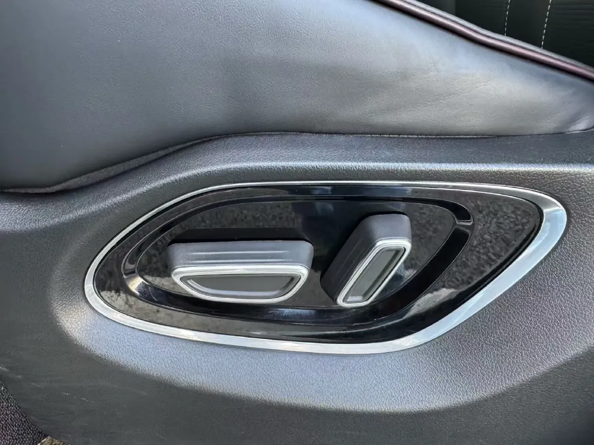 2023 GAC Trumpchi M6 1.5T 177HP L4 7DCT,autocango,china used car exporter,china ev exporter,chinese used car exporter,chinese used ev exporter