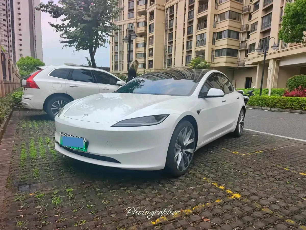 2025 Tesla Model 3 BEV 62.5KWH,autocango,china used car exporter,china ev exporter,chinese used car exporter,chinese used ev exporter