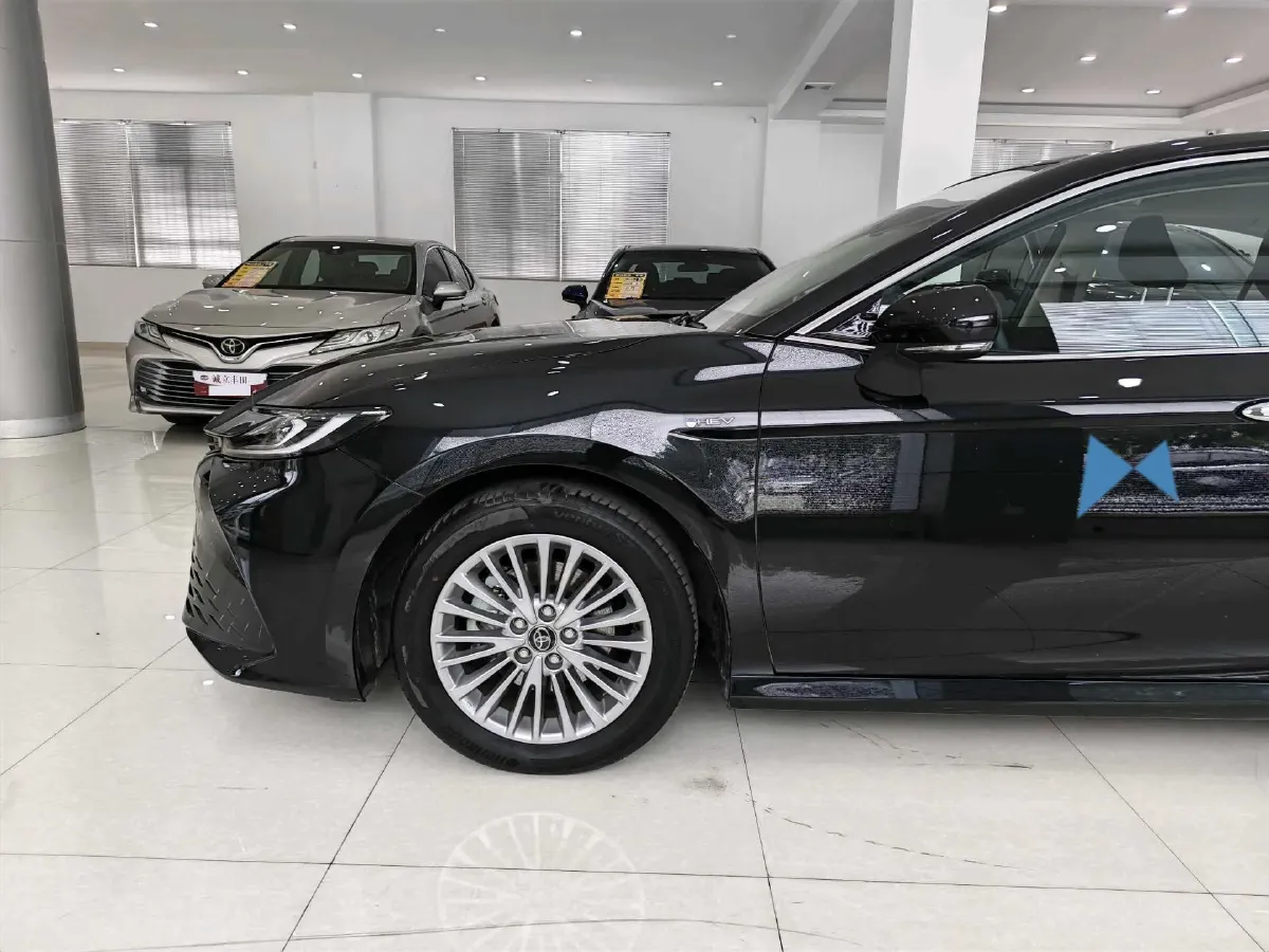 2024 Toyota Camry 2.0L 152HP L4 E-CVT Hybrid,autocango,china used car exporter,china ev exporter,chinese used car exporter,chinese used ev exporter