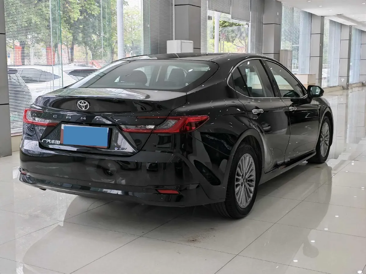 2024 Toyota Camry 2.0L 152HP L4 E-CVT Hybrid,autocango,china used car exporter,china ev exporter,chinese used car exporter,chinese used ev exporter