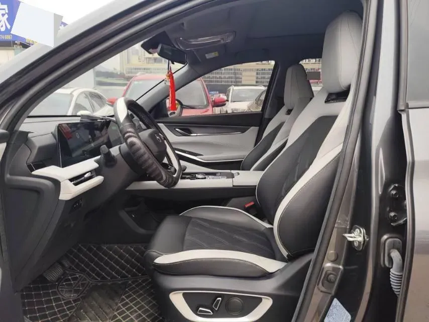 2023 ChangAn CS75 Plus 1.5T 188HP L4 8AT,autocango,china used car exporter,china ev exporter,chinese used car exporter,chinese used ev exporter