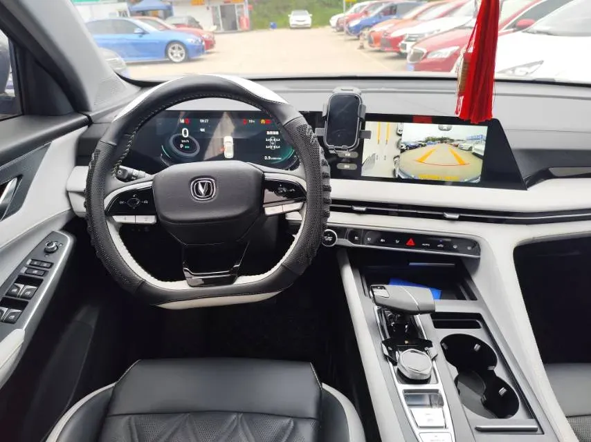 2023 ChangAn CS75 Plus 1.5T 188HP L4 8AT,autocango,china used car exporter,china ev exporter,chinese used car exporter,chinese used ev exporter