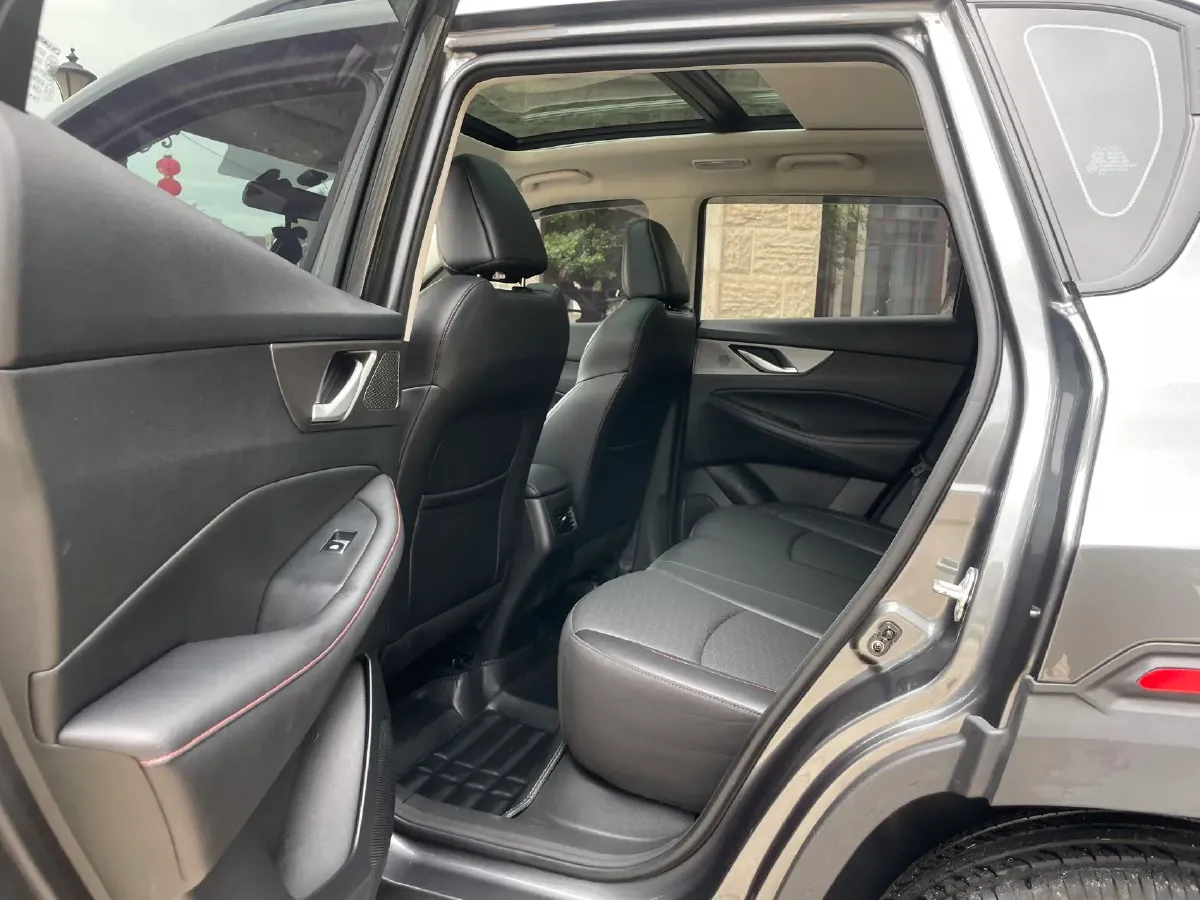 2021 ChangAn CS35 Plus 1.4T 160HP L4 7DCT,autocango,china used car exporter,china ev exporter,chinese used car exporter,chinese used ev exporter