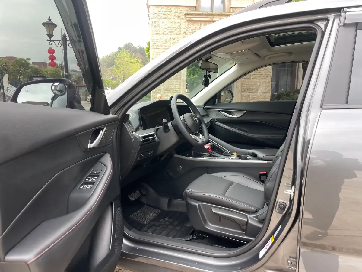 2021 ChangAn CS35 Plus 1.4T 160HP L4 7DCT,autocango,china used car exporter,china ev exporter,chinese used car exporter,chinese used ev exporter