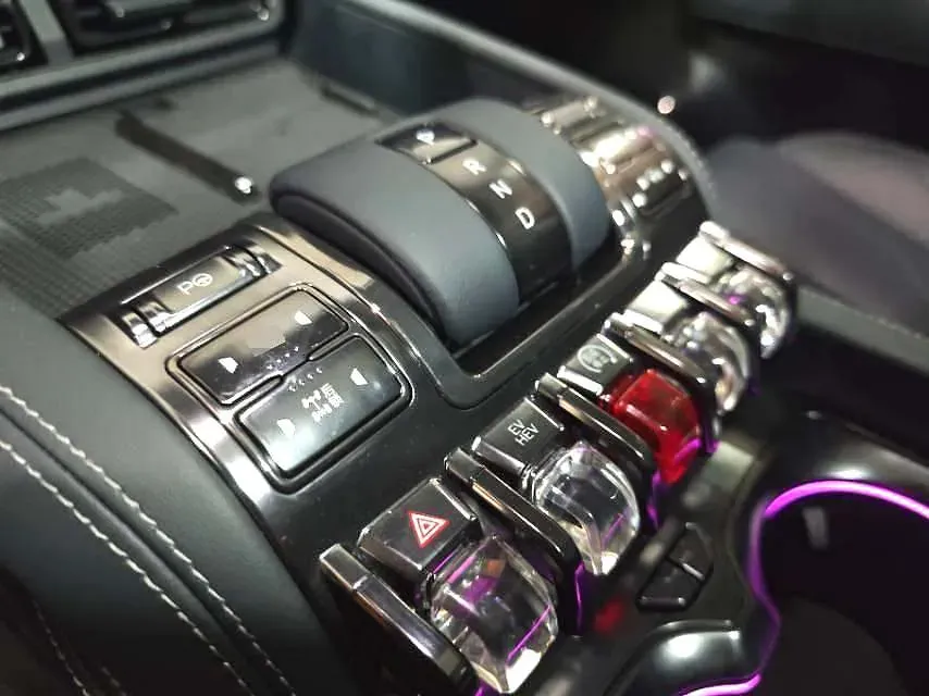 2023 FangChengBao Bao 5 1.5T 194HP L4 E-CVT PHEV 31.8KWH,autocango,china used car exporter,china ev exporter,chinese used car exporter,chinese used ev exporter