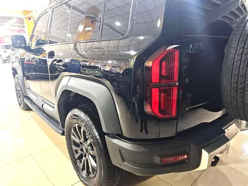 2023 FangChengBao Bao 5 1.5T 194HP L4 E-CVT PHEV 31.8KWH,autocango,china used car exporter,china ev exporter,chinese used car exporter,chinese used ev exporter