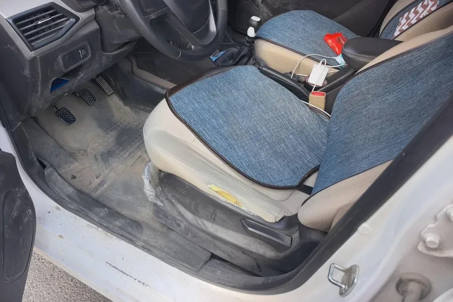 2021 WuLing RongGuang New Truck 1.5L 99HP L4 5MT,autocango,china used car exporter,china ev exporter,chinese used car exporter,chinese used ev exporter