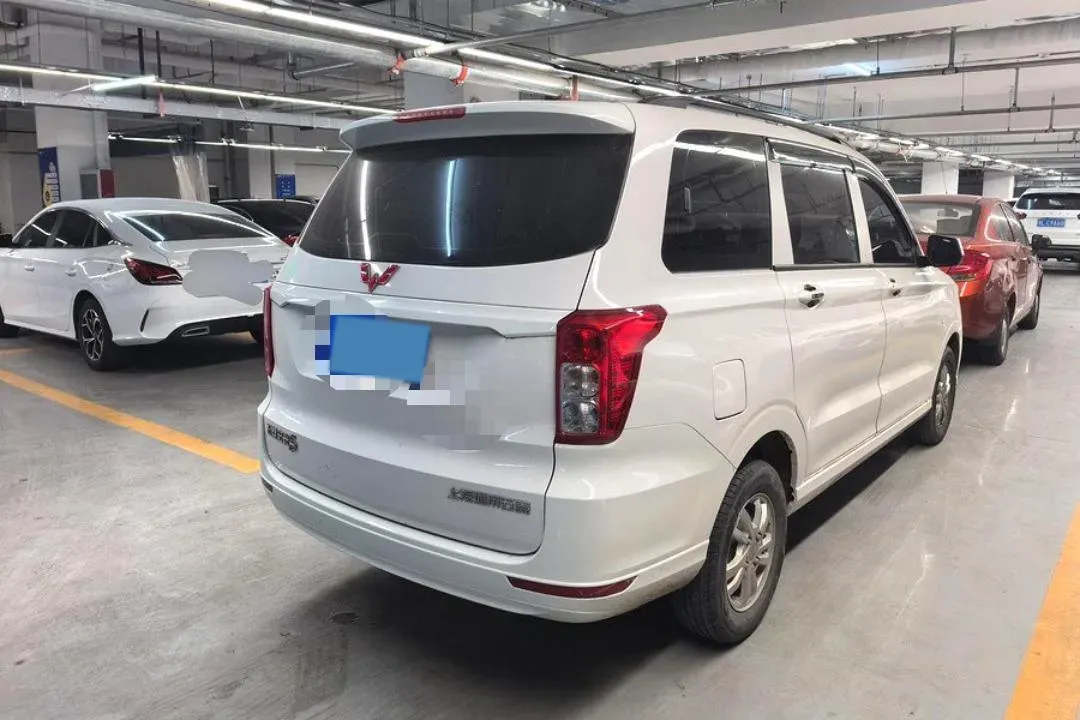 2021 WuLing RongGuang New Truck 1.5L 99HP L4 5MT,autocango,china used car exporter,china ev exporter,chinese used car exporter,chinese used ev exporter