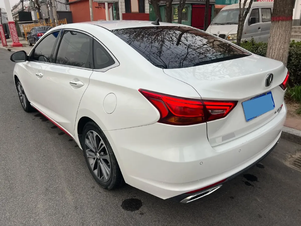 2021 ChangAn Raeton CC 1.5T 180HP L4 7DCT,autocango,china used car exporter,china ev exporter,chinese used car exporter,chinese used ev exporter