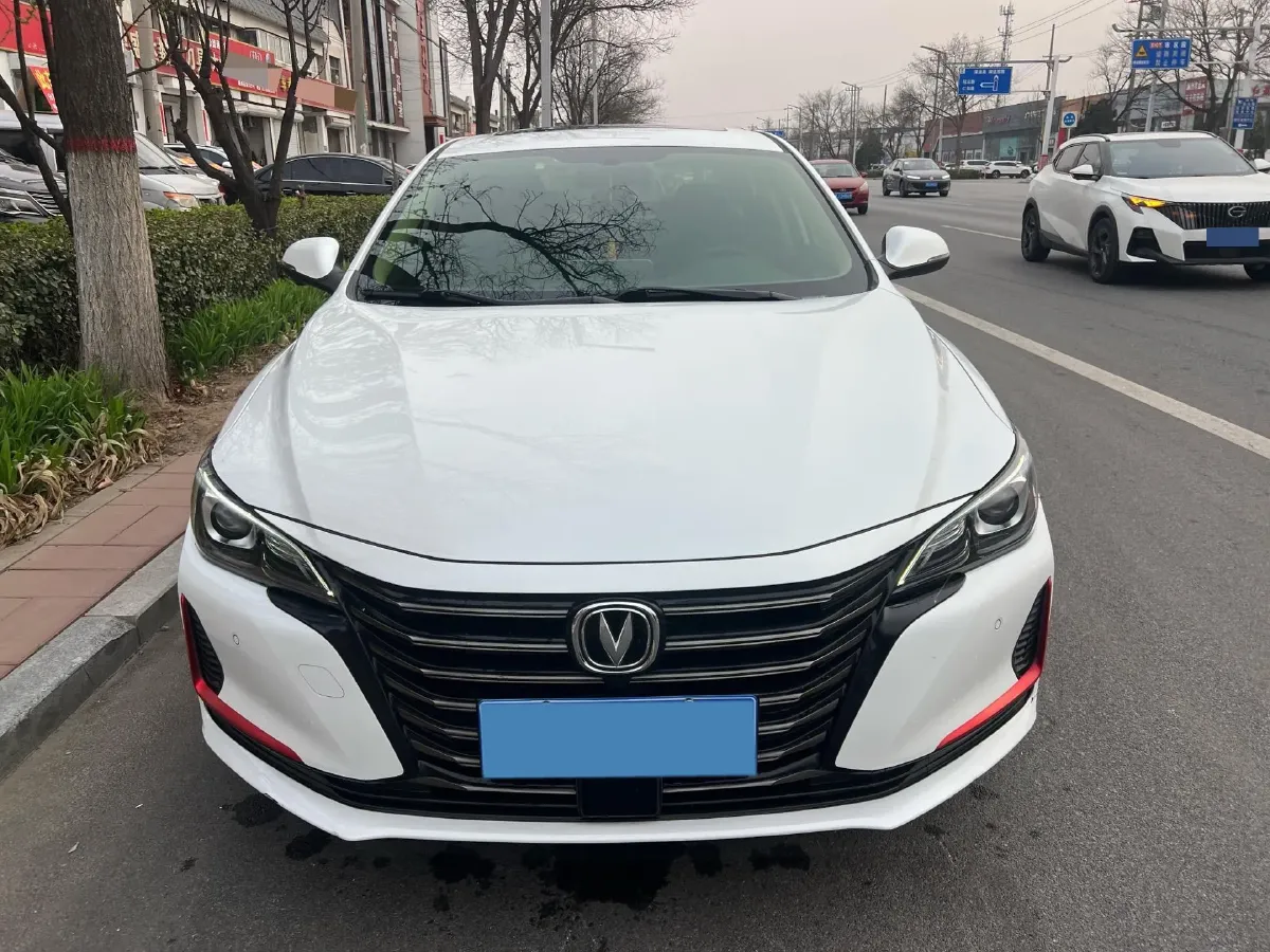 2021 ChangAn Raeton CC 1.5T 180HP L4 7DCT,autocango,china used car exporter,china ev exporter,chinese used car exporter,chinese used ev exporter