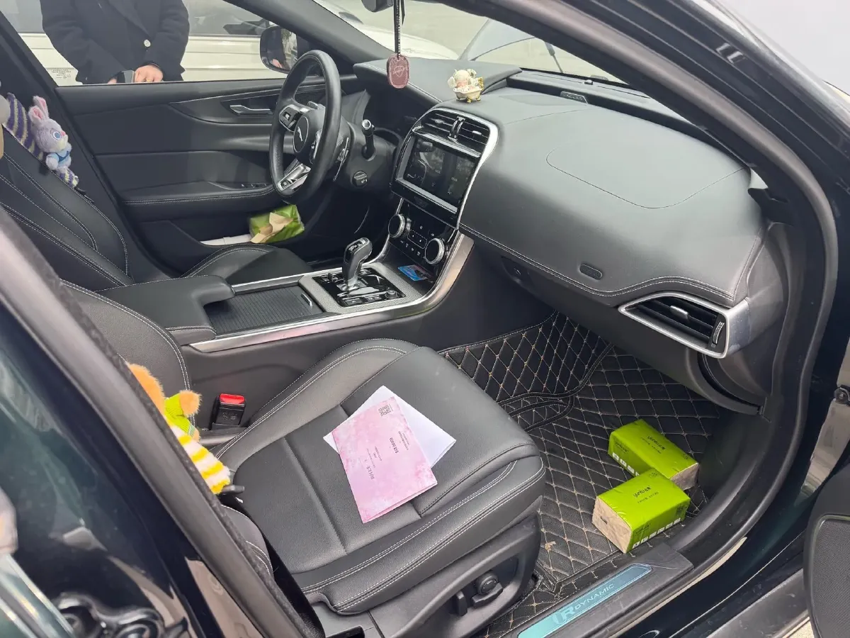 2021 Jaguar XEL 2.0T 250HP L4 8AT,autocango,china used car exporter,china ev exporter,chinese used car exporter,chinese used ev exporter