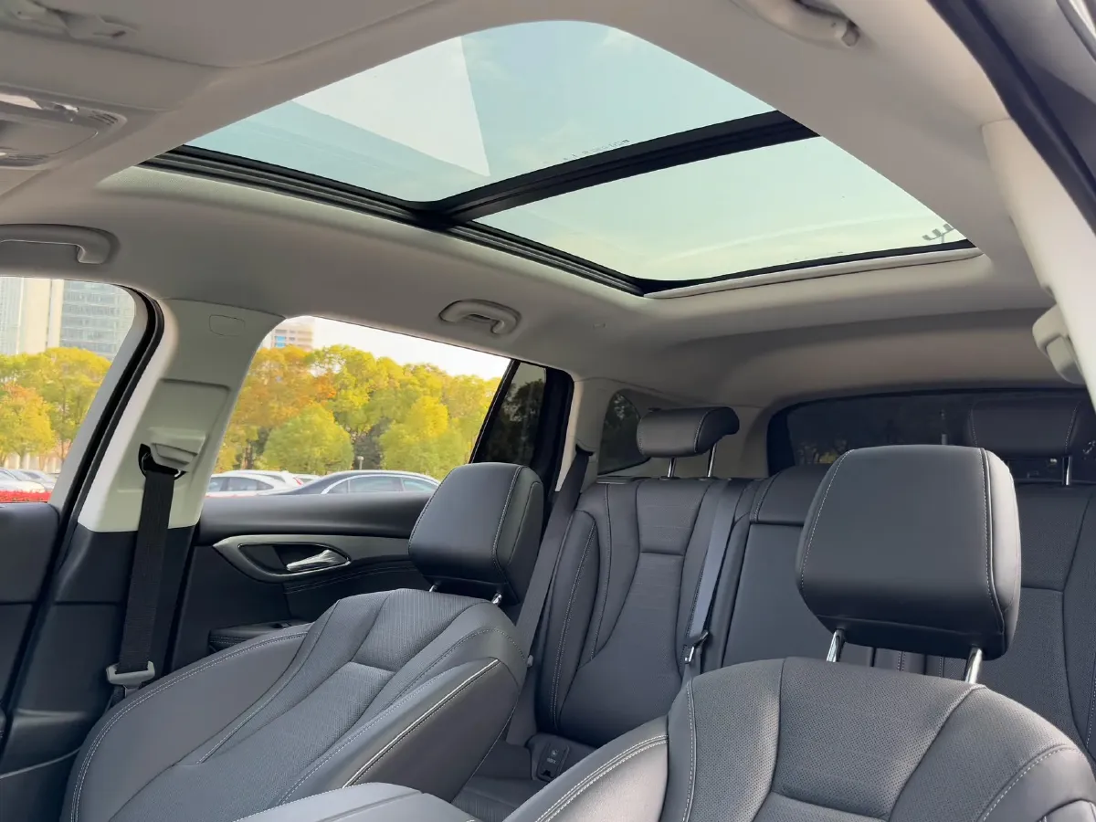 2024 Buick EnvisionPlus 2.0T 237HP L4 9AT,autocango,china used car exporter,china ev exporter,chinese used car exporter,chinese used ev exporter