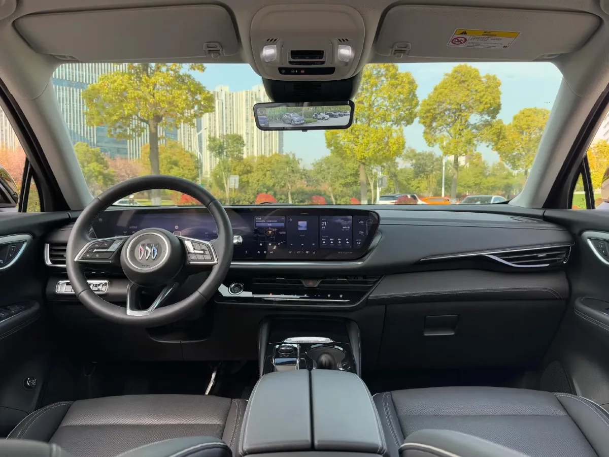 2024 Buick EnvisionPlus 2.0T 237HP L4 9AT,autocango,china used car exporter,china ev exporter,chinese used car exporter,chinese used ev exporter