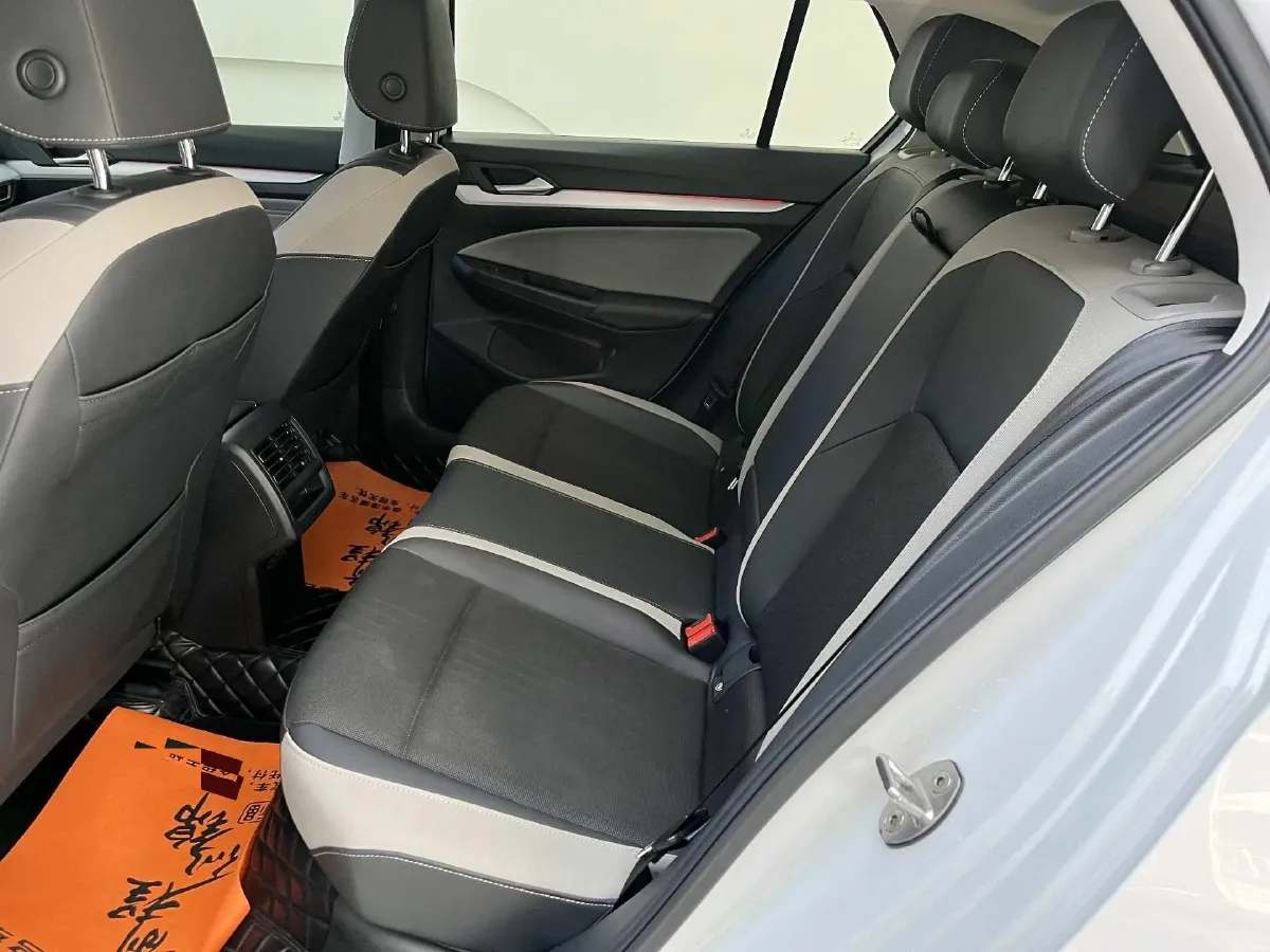 2021 Volkswagen Golf 1.4T 150HP L4 7DCT,autocango,china used car exporter,china ev exporter,chinese used car exporter,chinese used ev exporter