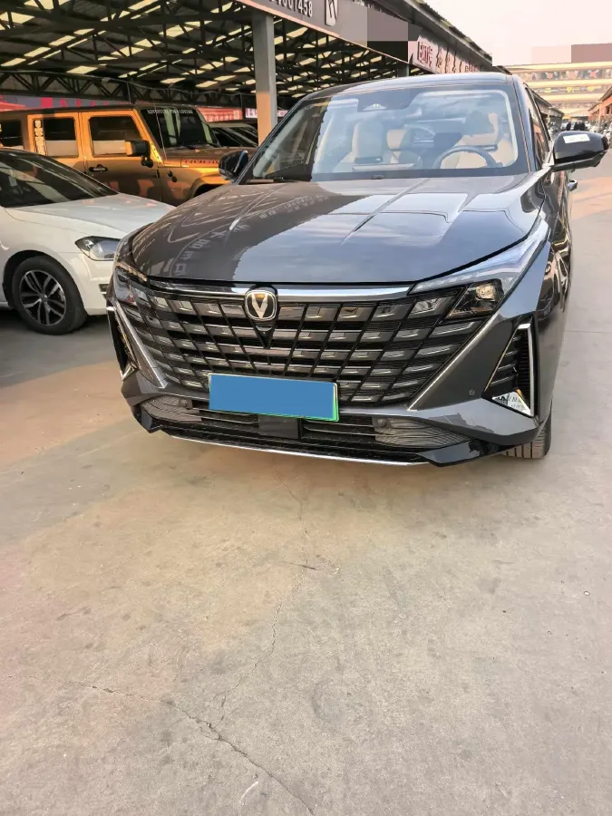 2024 ChangAn UNI-Z 1.5L 98HP L4 E-CVT PHEV 18.4KWH,autocango,china used car exporter,china ev exporter,chinese used car exporter,chinese used ev exporter