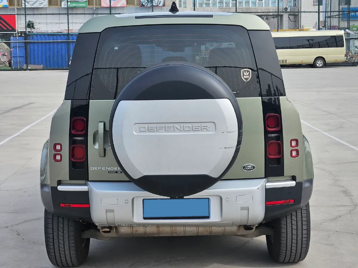 2020 Land Rover Defender 3.0T 400HP L6 8AT,autocango,china used car exporter,china ev exporter,chinese used car exporter,chinese used ev exporter