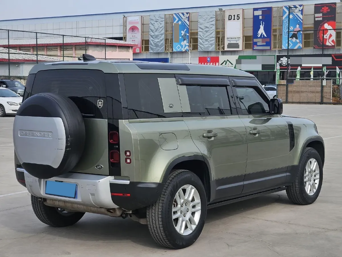 2020 Land Rover Defender 3.0T 400HP L6 8AT,autocango,china used car exporter,china ev exporter,chinese used car exporter,chinese used ev exporter
